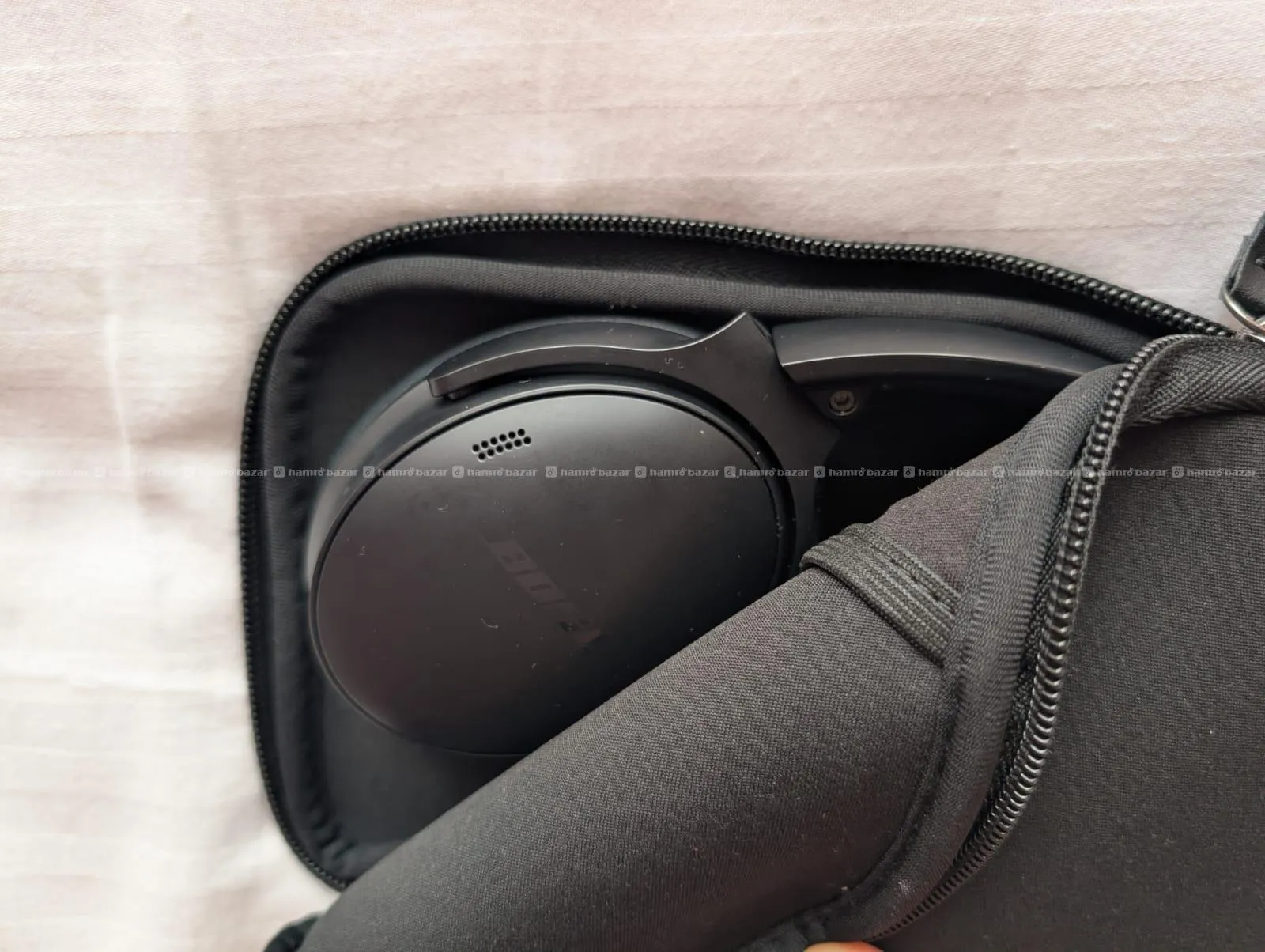 Bose QuietComfort SC Headphones 6