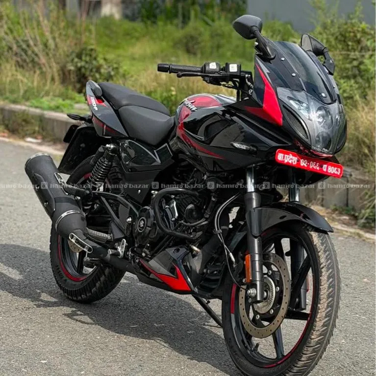 Plusar 220 F Fully Brand New 1moth Ni Vako Xaina 5