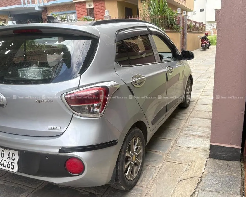Hyundai Grand I10 Sportz 2019 For Sell 5