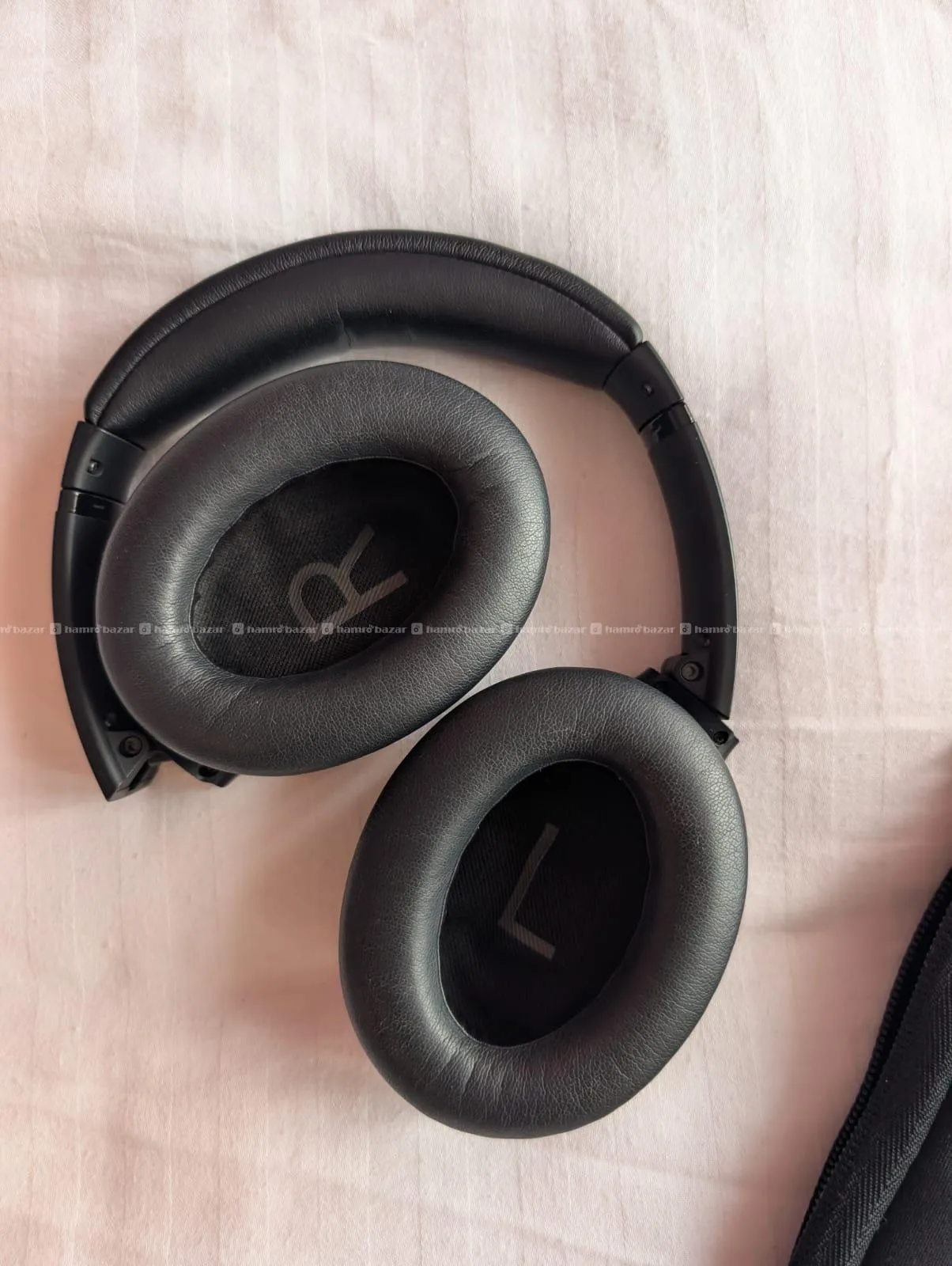 Bose QuietComfort SC Headphones 7