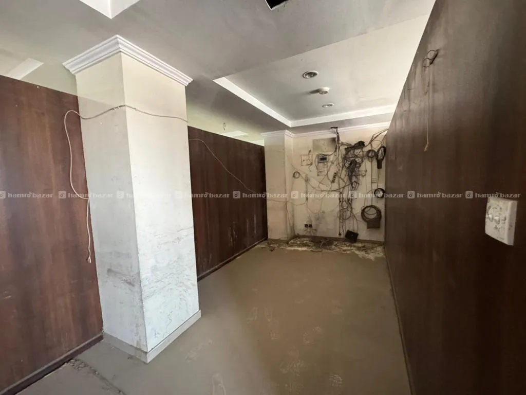 Semi-Furnished Office Space For Rent!!
📍Chakrapat 2