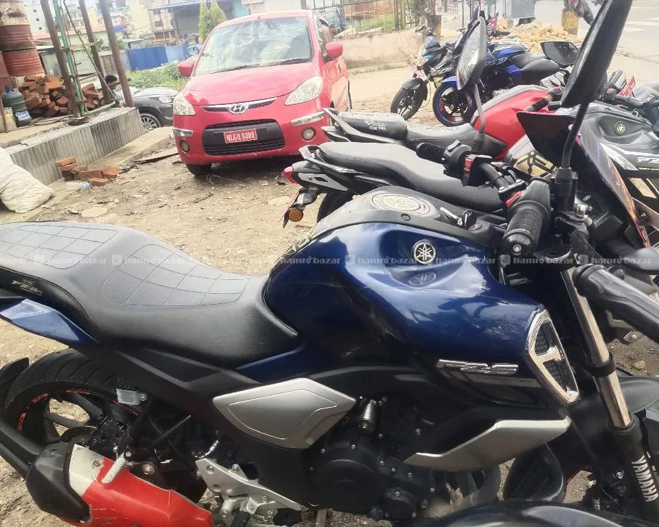 157 lot ,2025, single Hand, showroom condition,, 2
