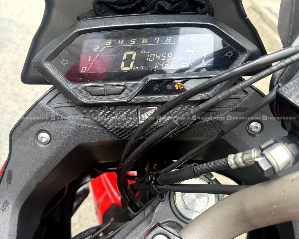 Well Maintained Honda Bike for sale 2