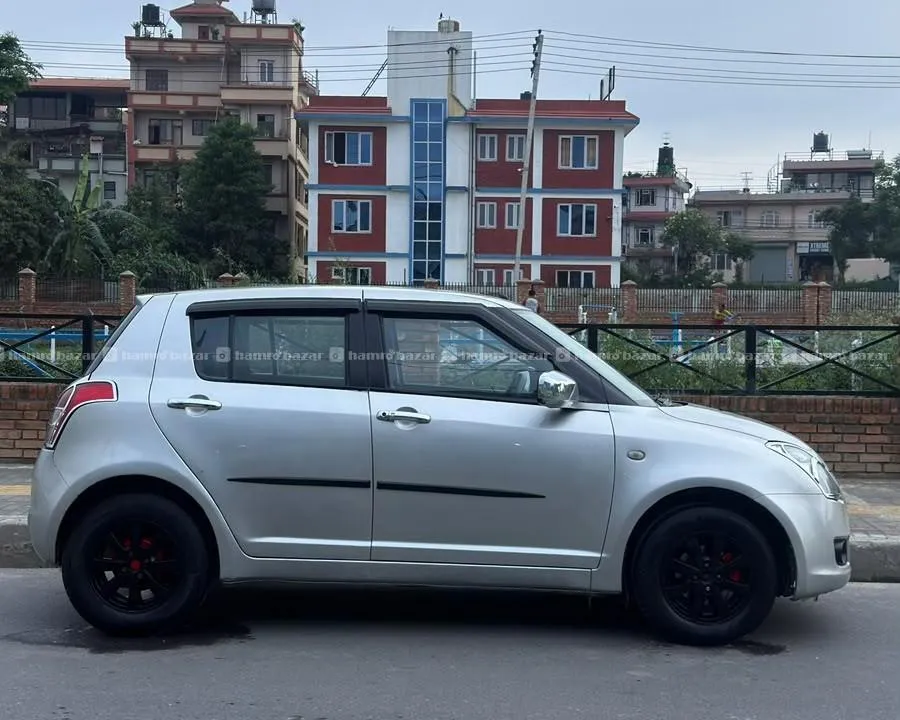 Suzuki swift zxi 2009 model on sale 2
