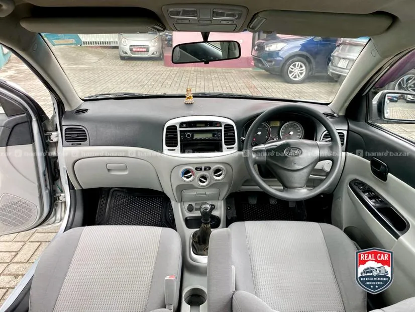 Hyundai Accent 1.4 2008 Excellent Condition 4