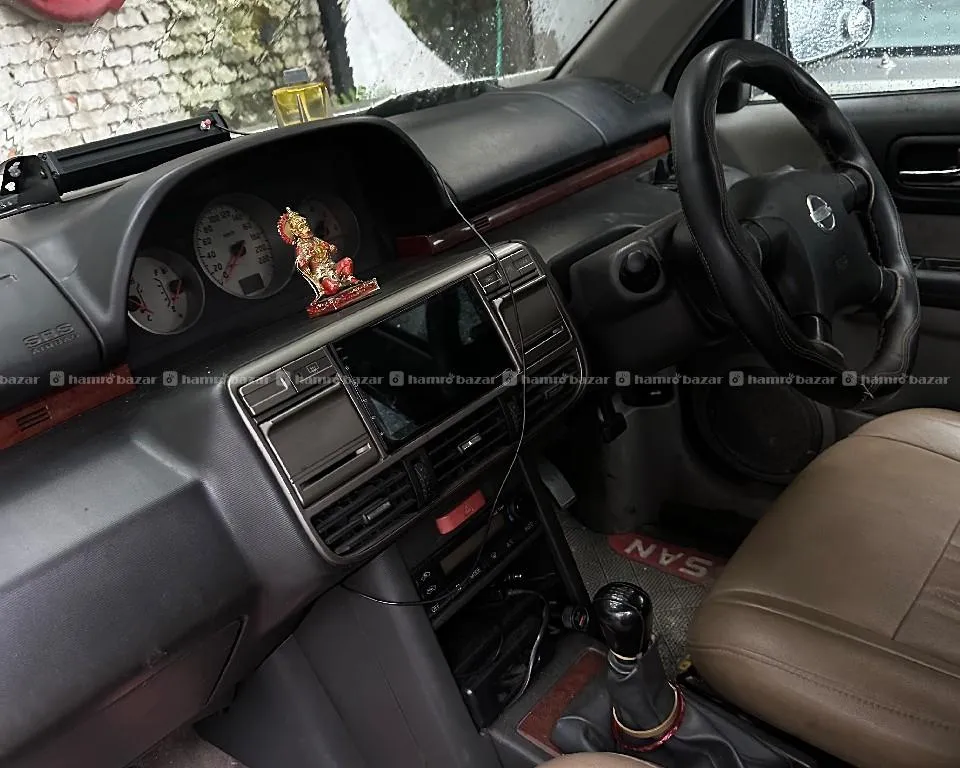 x-Trail  2002 model on sales 2