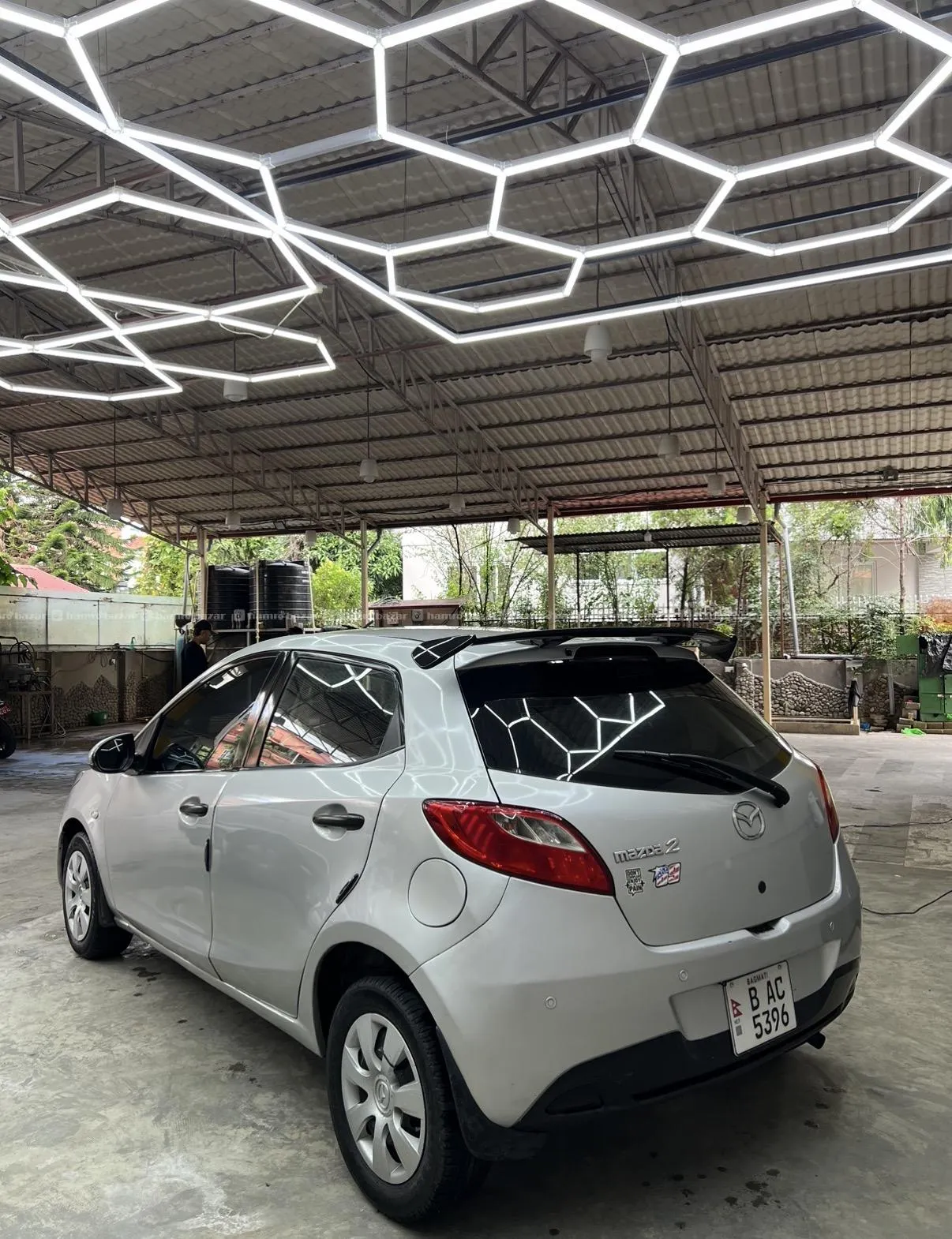 Mazda 2 4