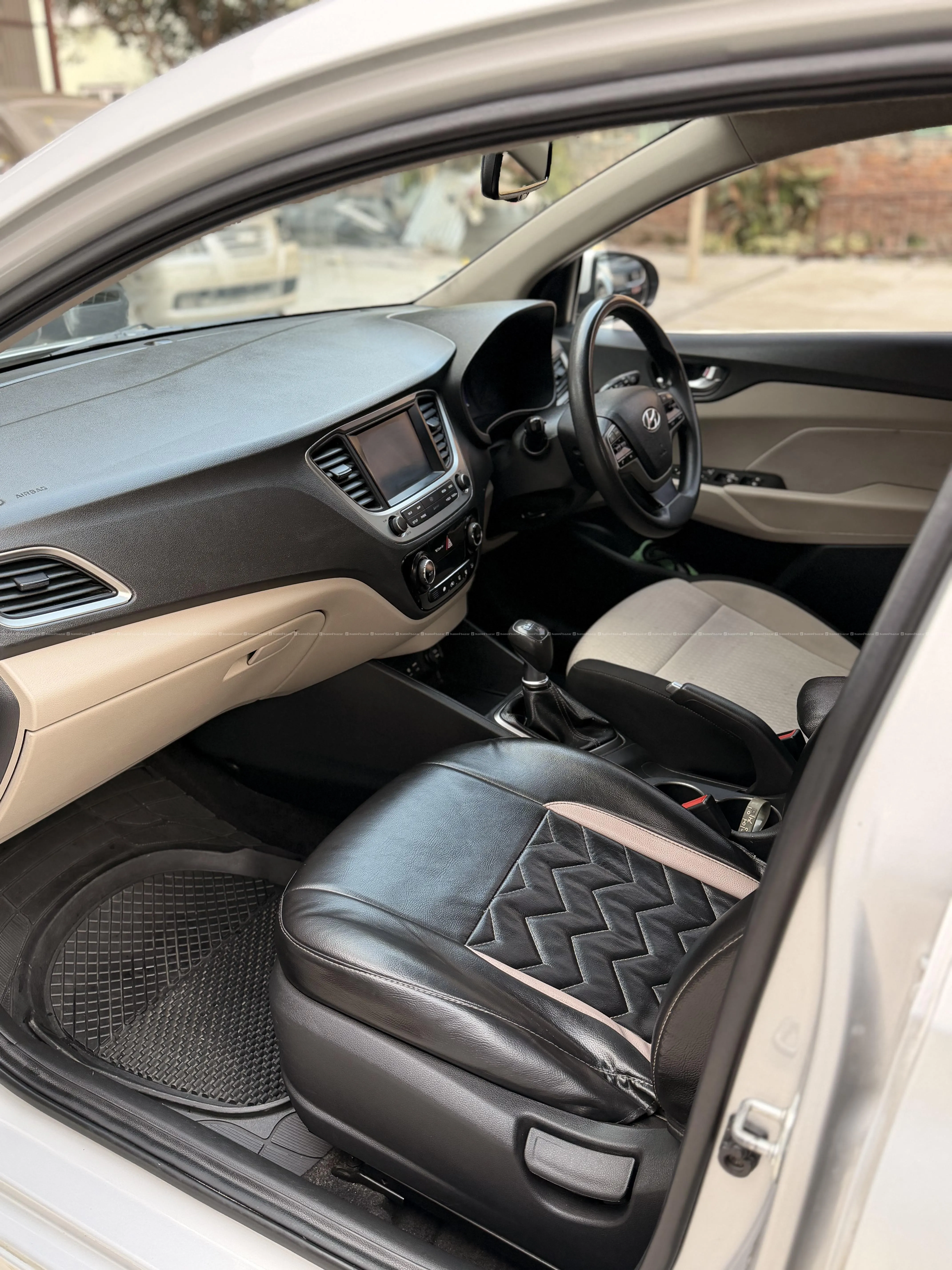 Hyundai Verna Sx 2