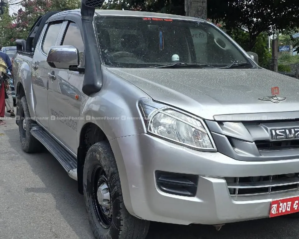 Isuzu D-Max 5