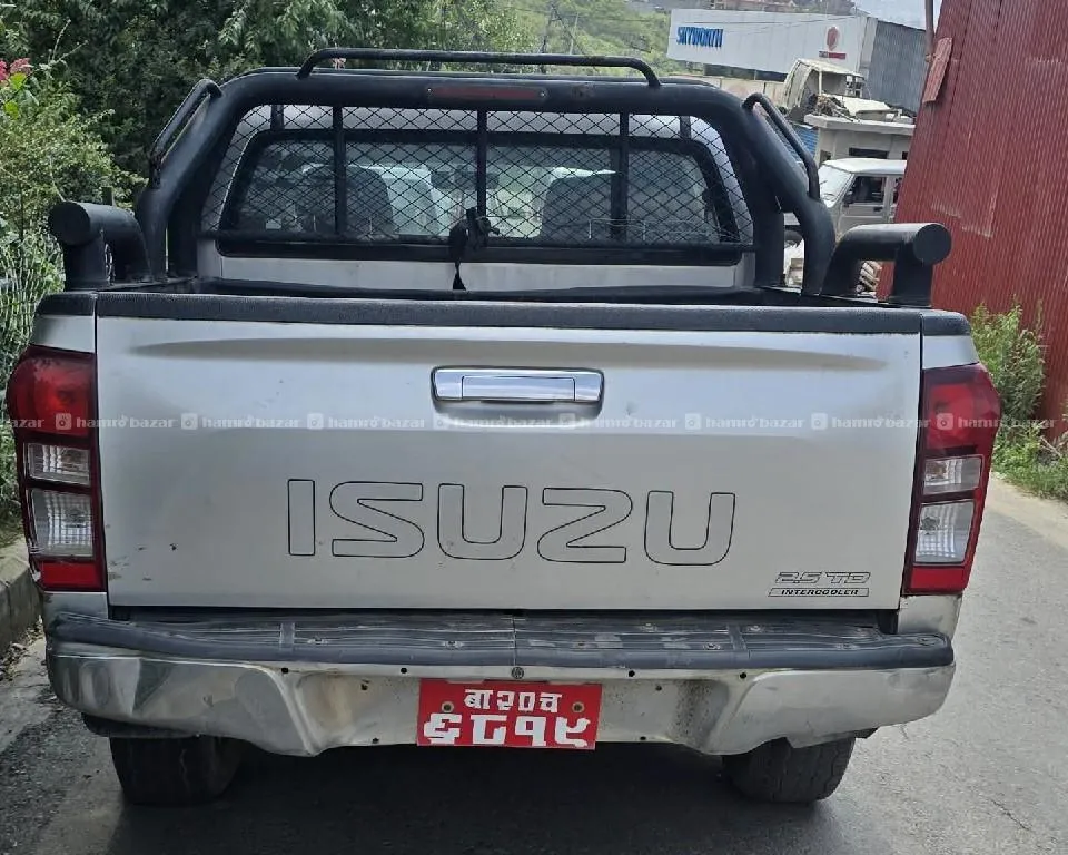 Isuzu D-Max 2