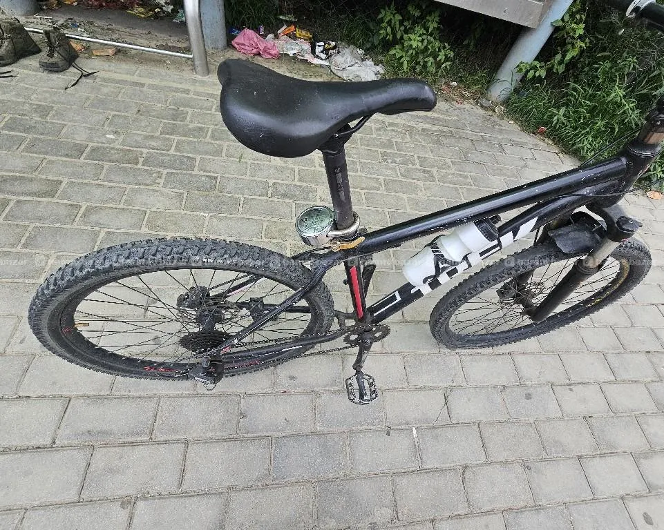 l trek hydrollic (1/8) 16000 7