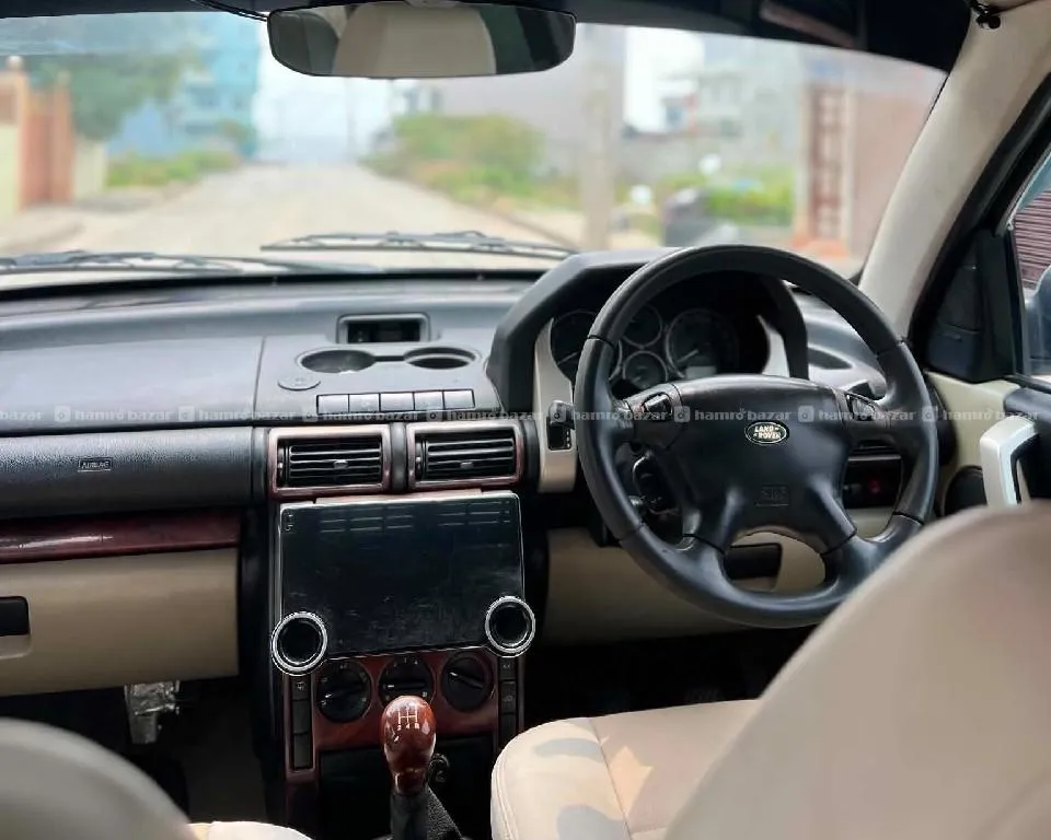 Land-rover 2000cc 4wd suvjeep super fresh on sell 5