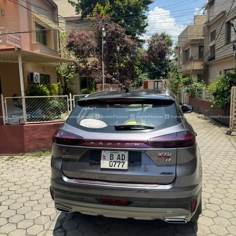 Proton X70 2
