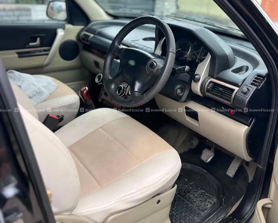 Land-rover 2000cc 4wd suvjeep super fresh on sell 3