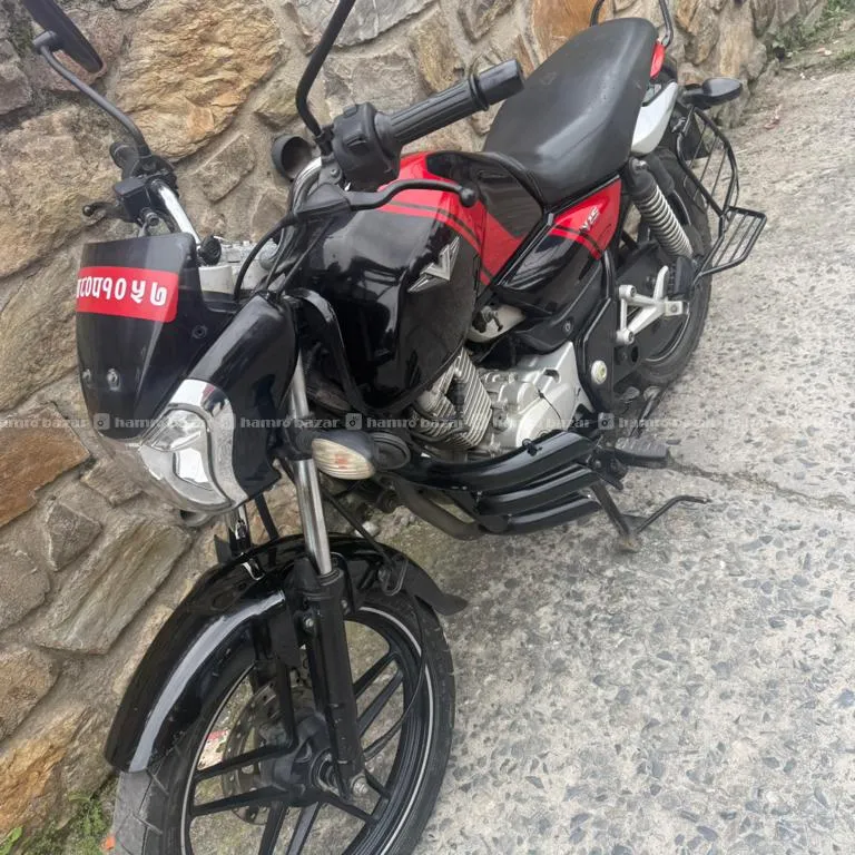 URGENT FOR SALE BAJAJ V15 4