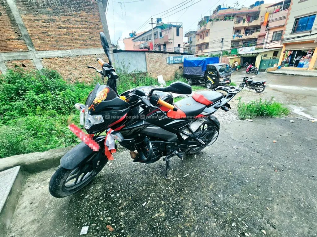Bajaj Ns200 2