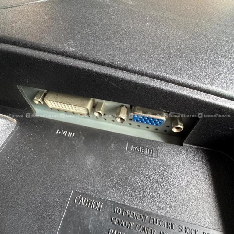 Samsung Monitor 22” (vga) 2