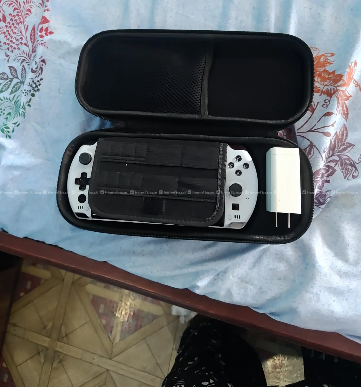 Handheld gaming device-gpd win4-16gb ram and 1 tb  2