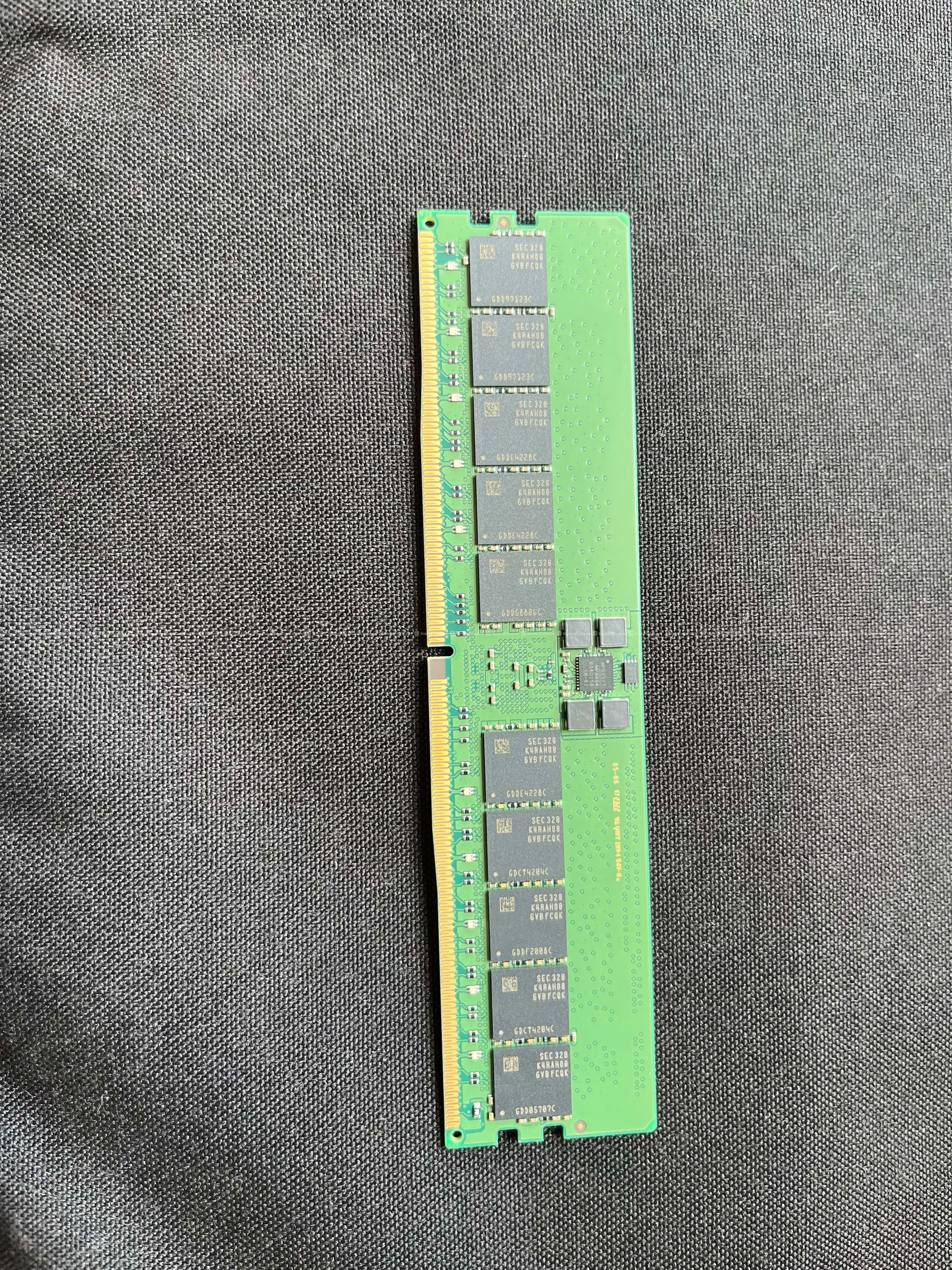 DDR5 ECC RDIMM (Server RAM) 2