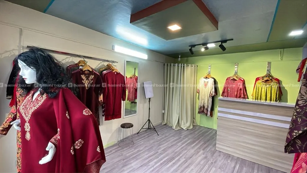 Clothing store and boutique on sale 3