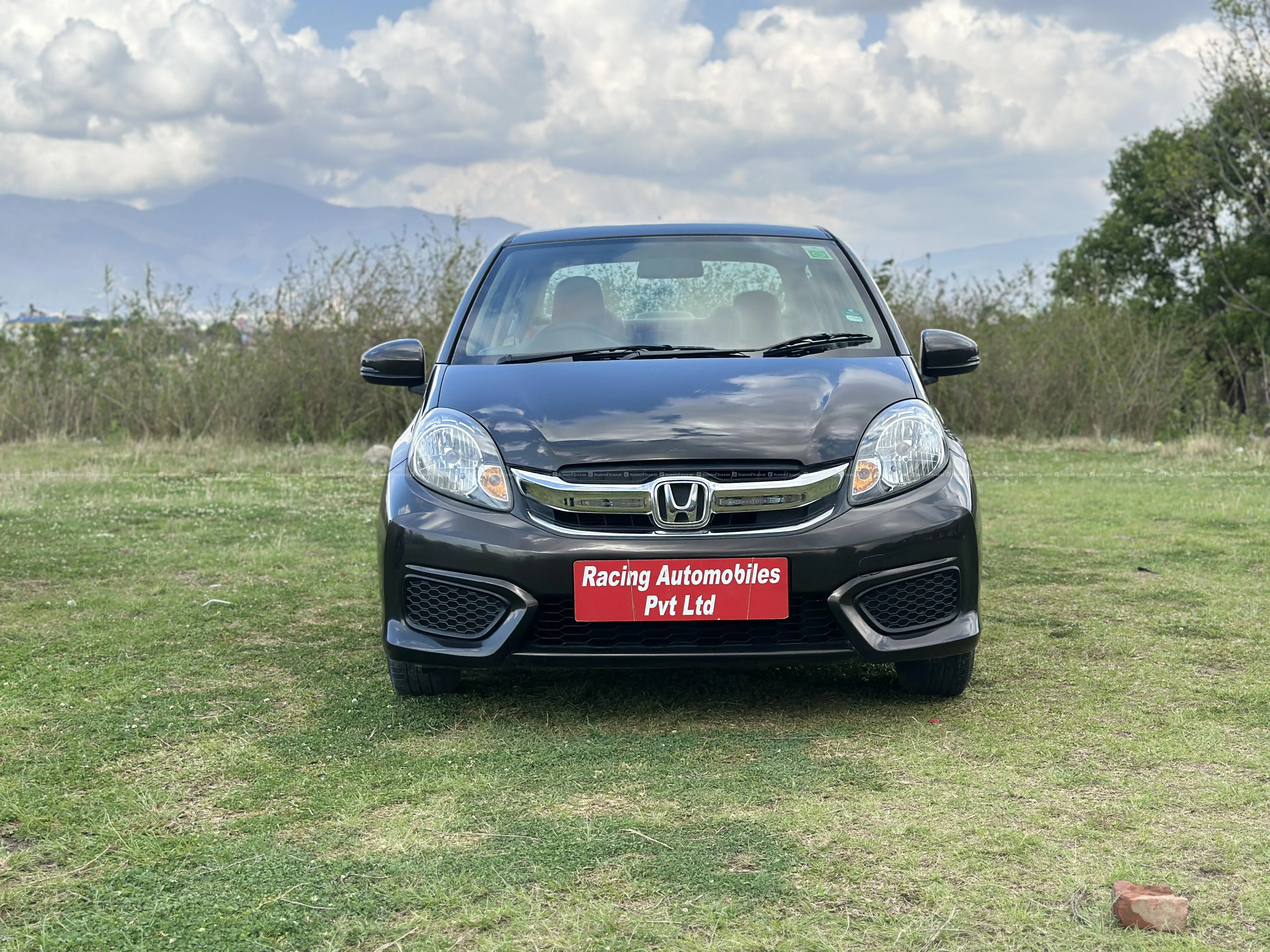 2016, Honda Amaze 1.2 SX (MT) 6