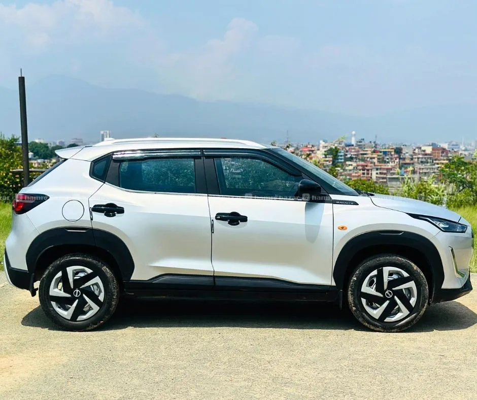 2022, Nissan Magnite XL 3