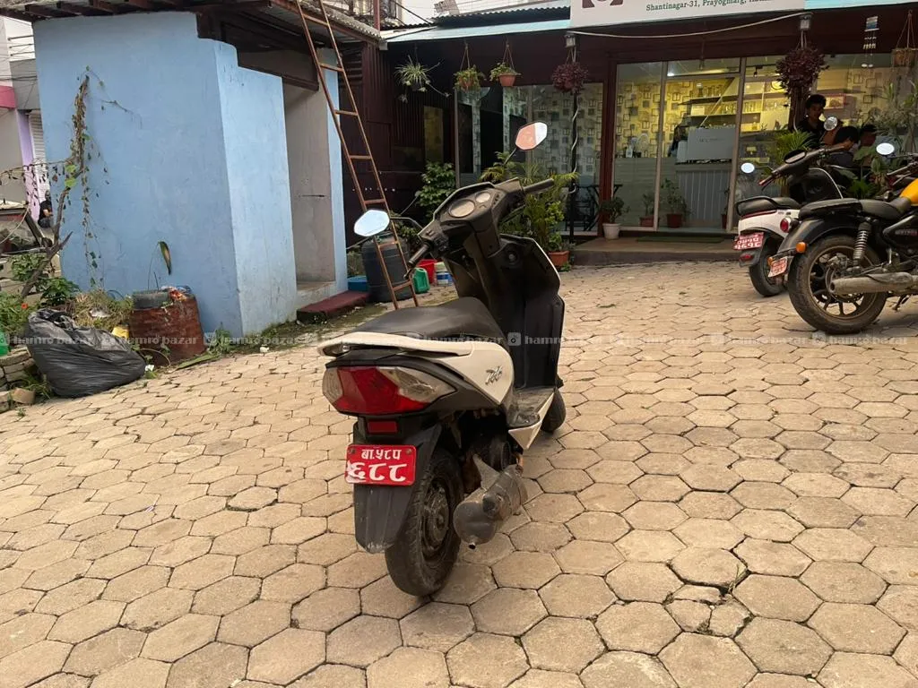 Dio Scooter On Sale Single Hand Used 3