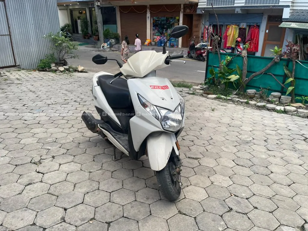 Dio Scooter On Sale Single Hand Used 4