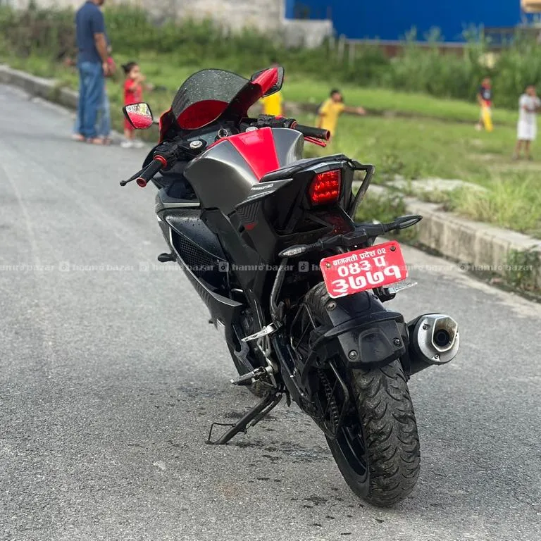 Yamaha R15 V3 Fully Fresh 143/lot 9803656430 3