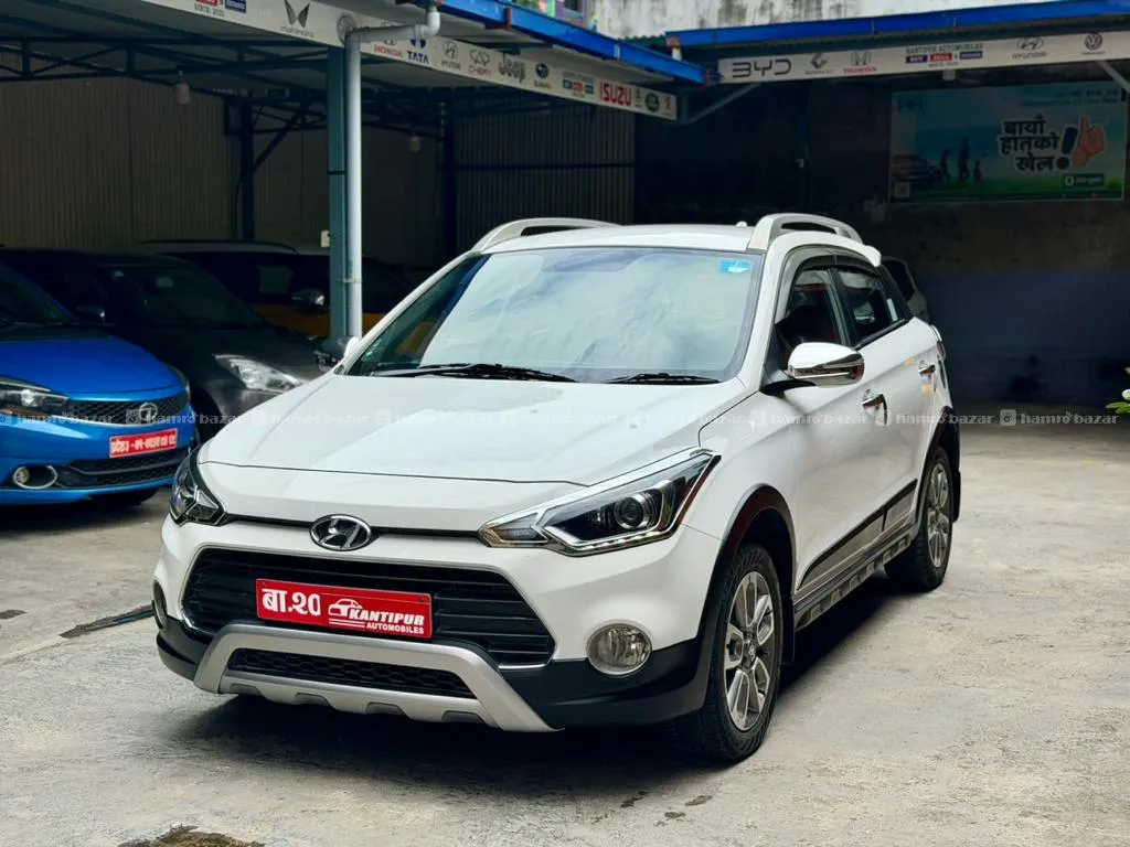 Hyundai i20 Active S 2018 Model Single Hand 7