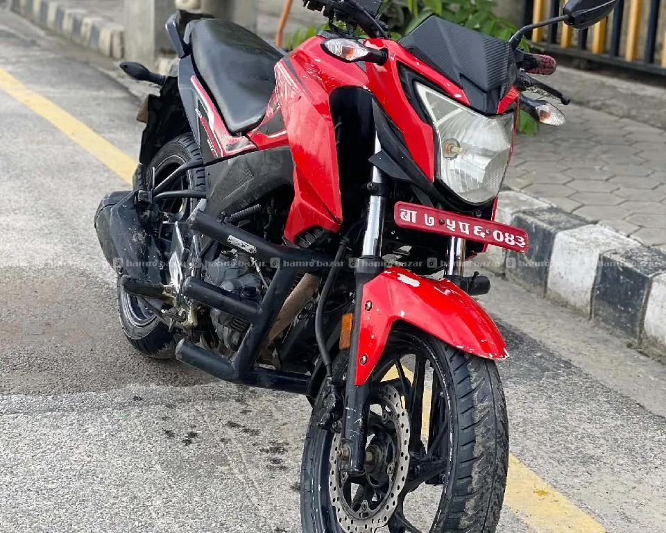 Honda hornet 75lot 2016model super fresh 3