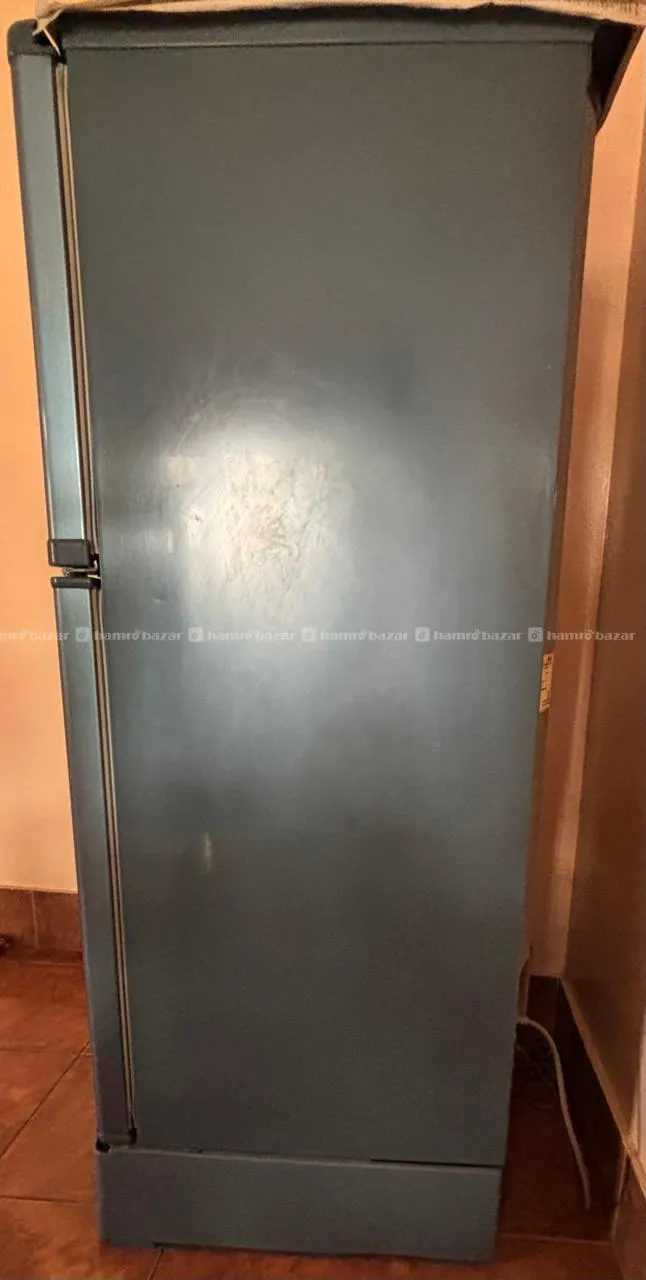 LG refrigerator Great condition 3