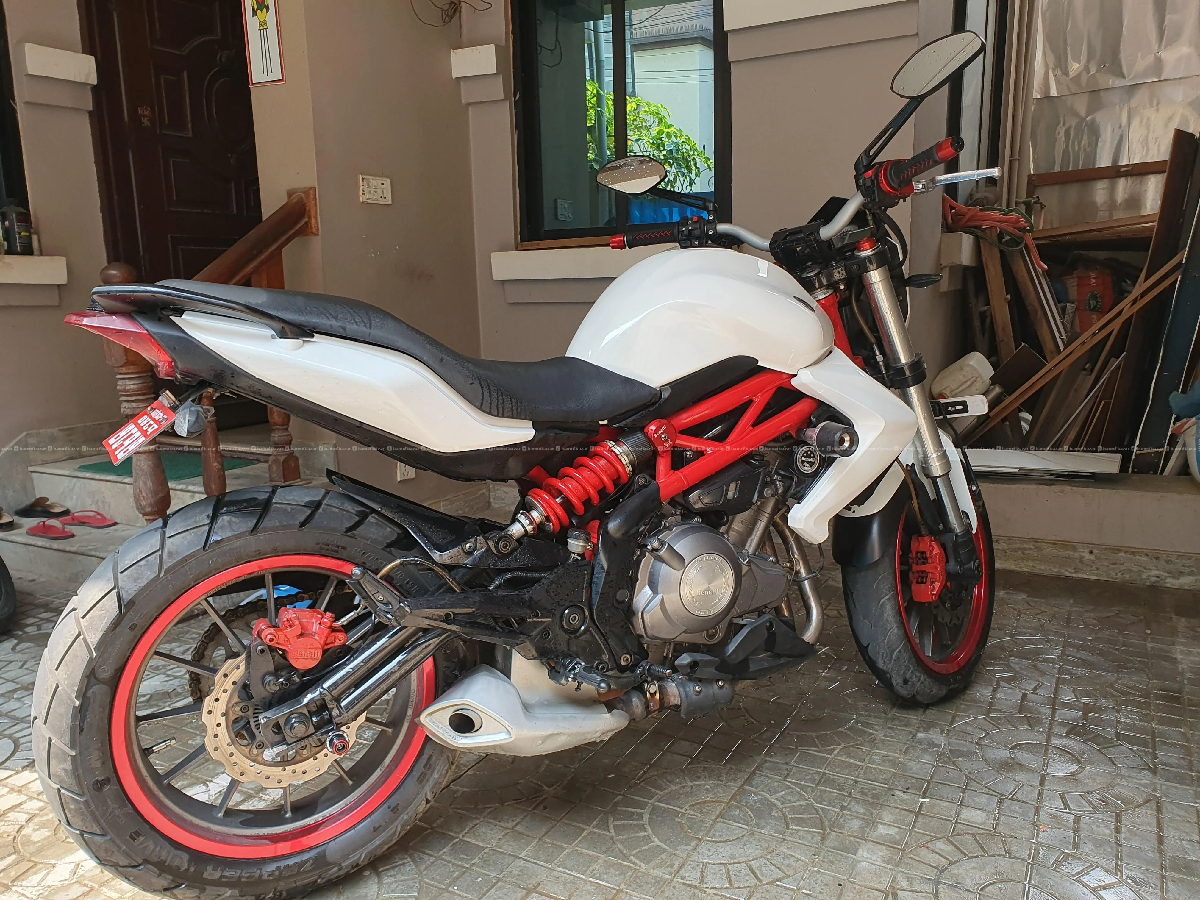 Benelli TNT 300 2