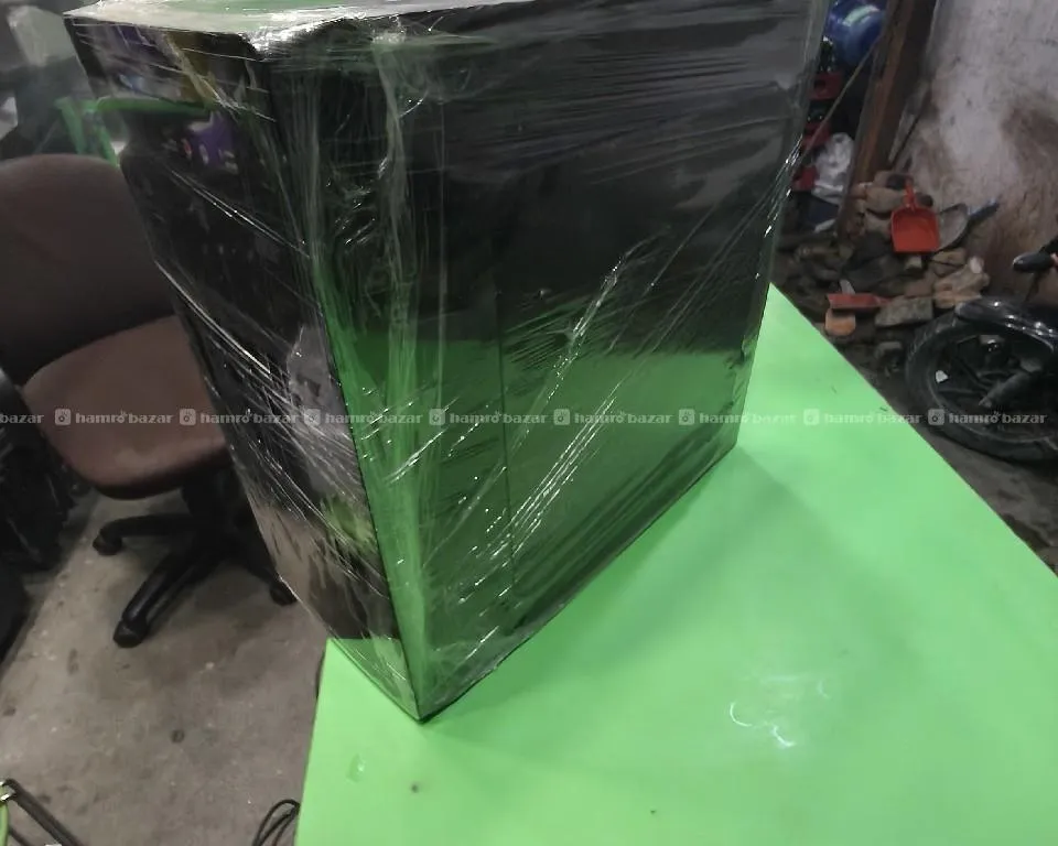 desktop pc i3 gen 6 ram 4 GB DDR 4 SSD SATA 256 3