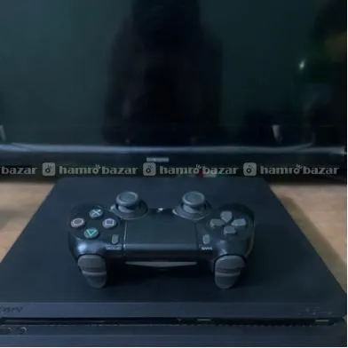 Urgent Sale Ps4 500gb Slim Black Box 2