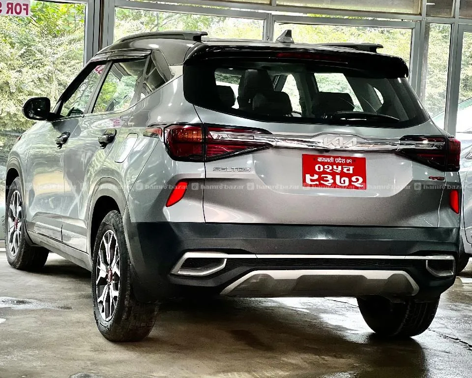 Kia seltos htx full option petrol with sunroof,2021 4