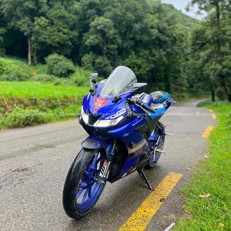 R15 V3 Abs 011 Lot Bike 2