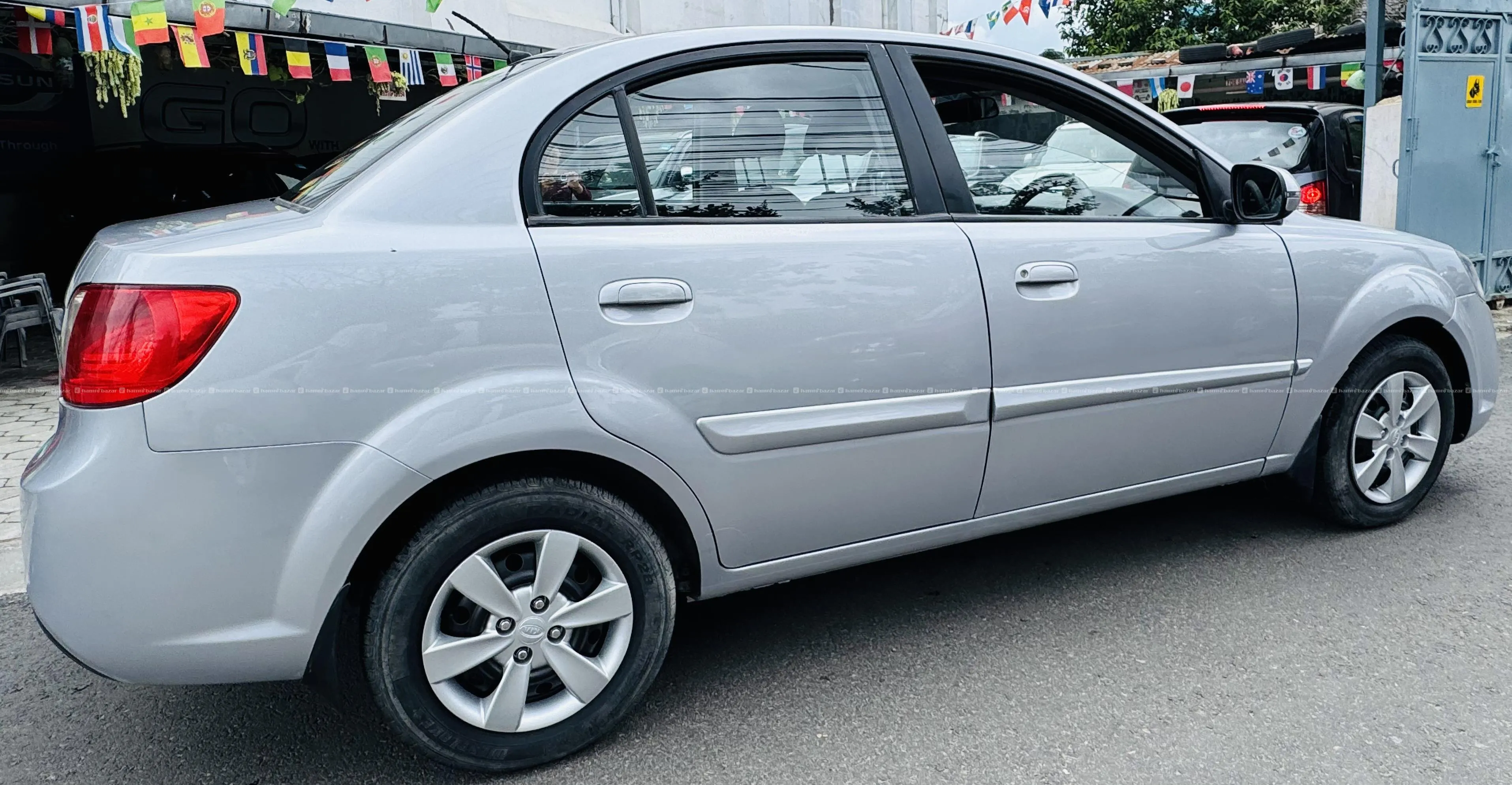 Single User low km like new Kia Rio 2011 on sale 4