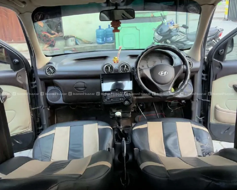 Hyundai Santro 2010 
Model 6