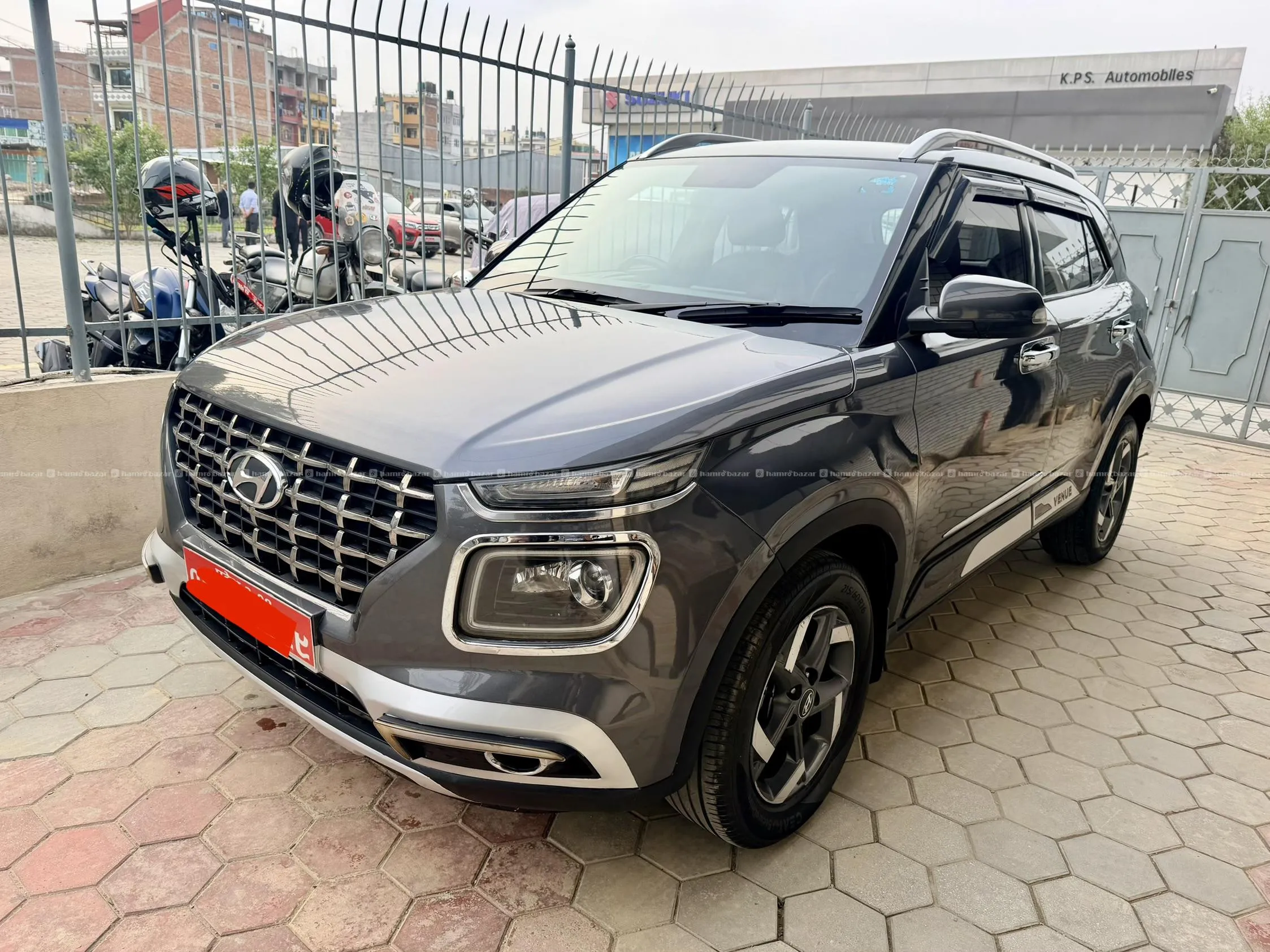 excellent 2019 venue SX sunroof with 60% finance 4