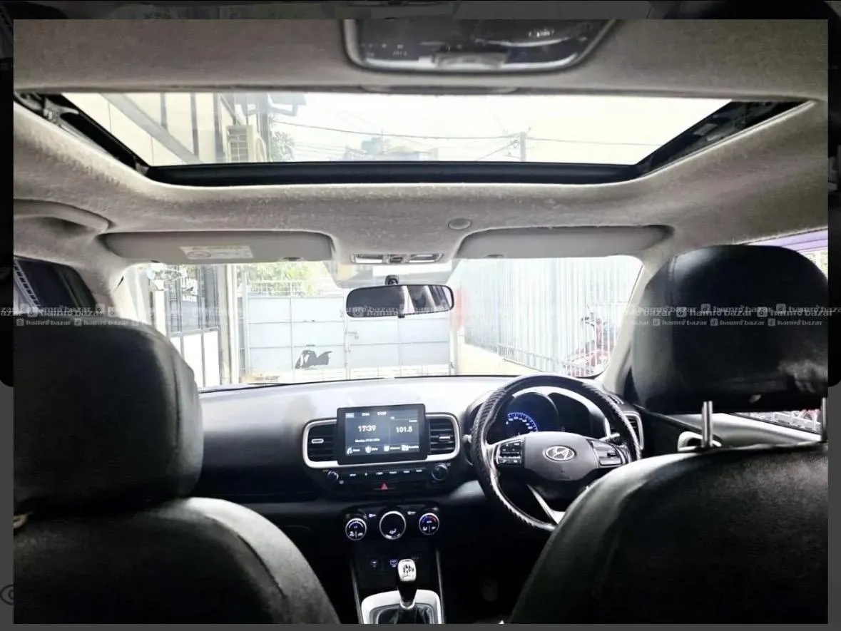 excellent 2019 venue SX sunroof with 60% finance 5