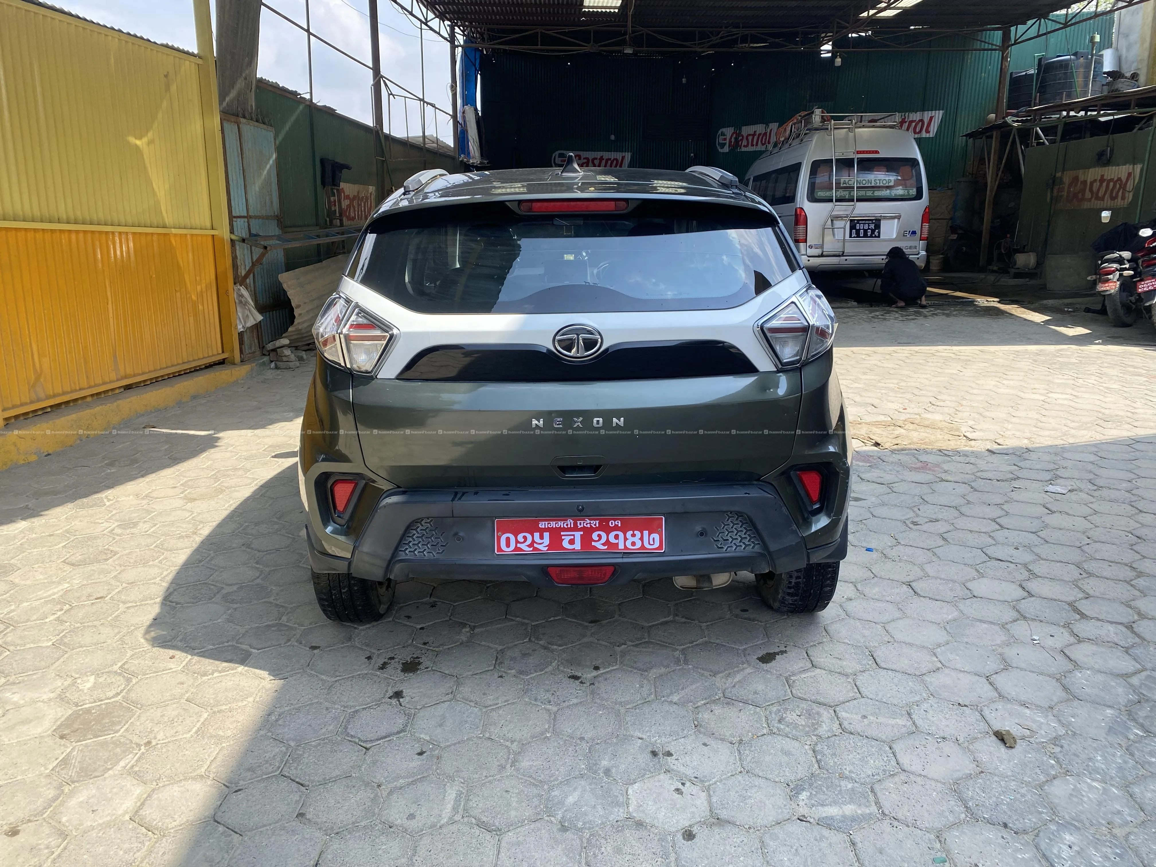 Nexon petrol(with sunroof) 6