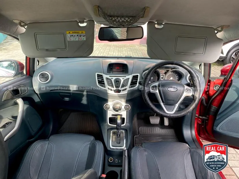 Ford Fiesta 1.5 Titanium+ 2012 Single Hand Auto 2