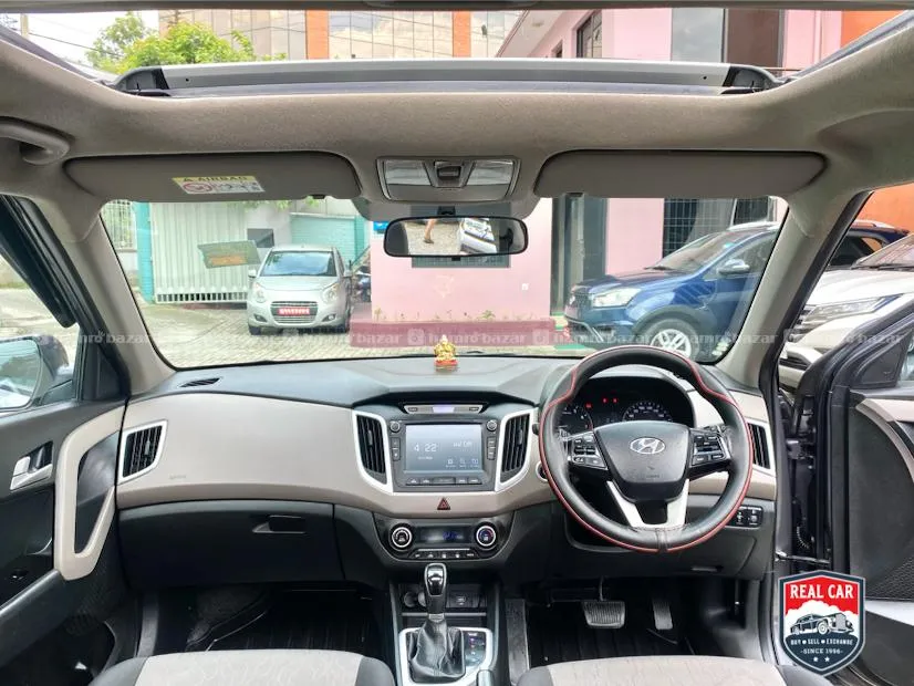 Hyundai Creta SX O 2019 Single Hand Auto 4