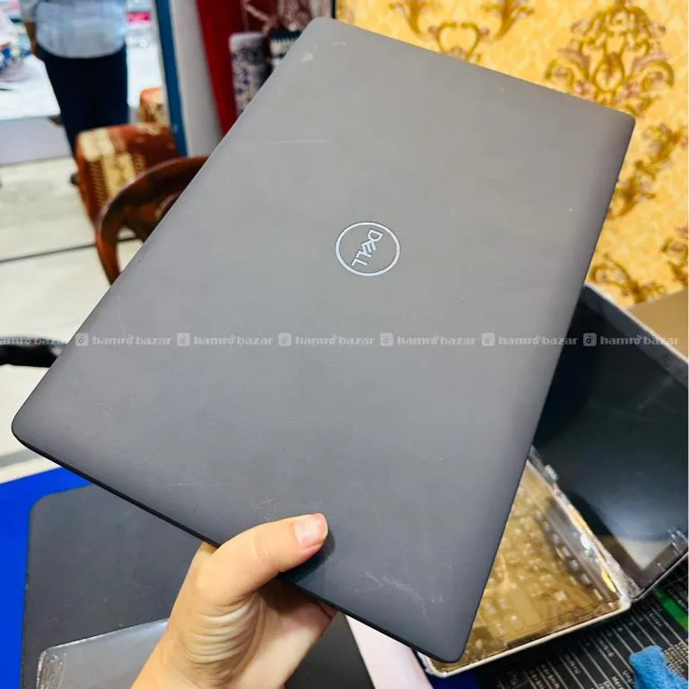 Dell i5 Process 10thGen 8gb Ram 256ssd touchscreen 4