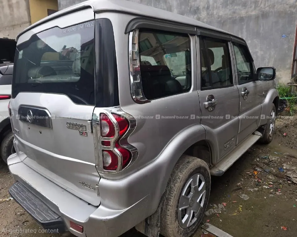 Mahindra Scorpio S5 2