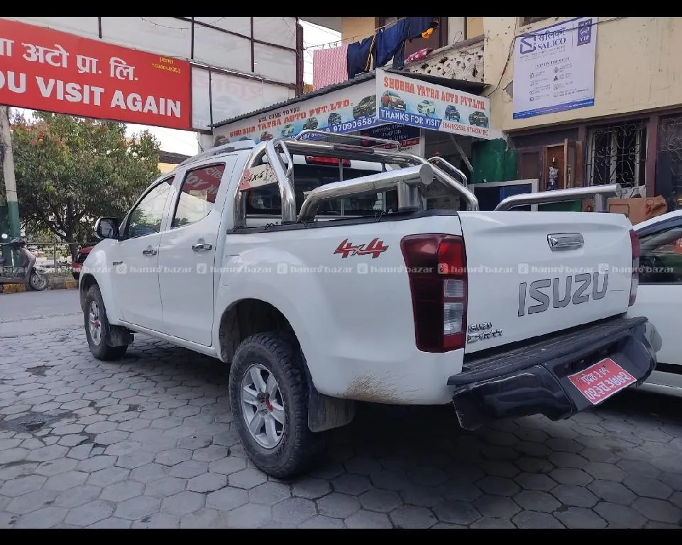 isuzu  v cross 2018 for sale 3