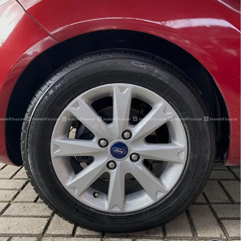 Ford Fiesta 1.5 Titanium+ 2012 Single Hand Auto 5