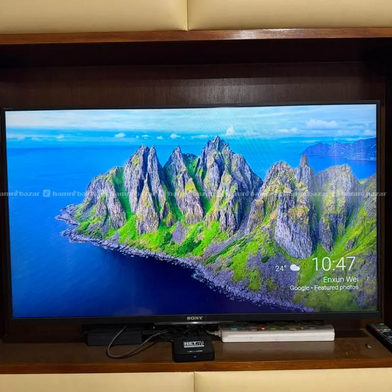 Sony Bravia 42 Inch & TV Rack With Drawers 2