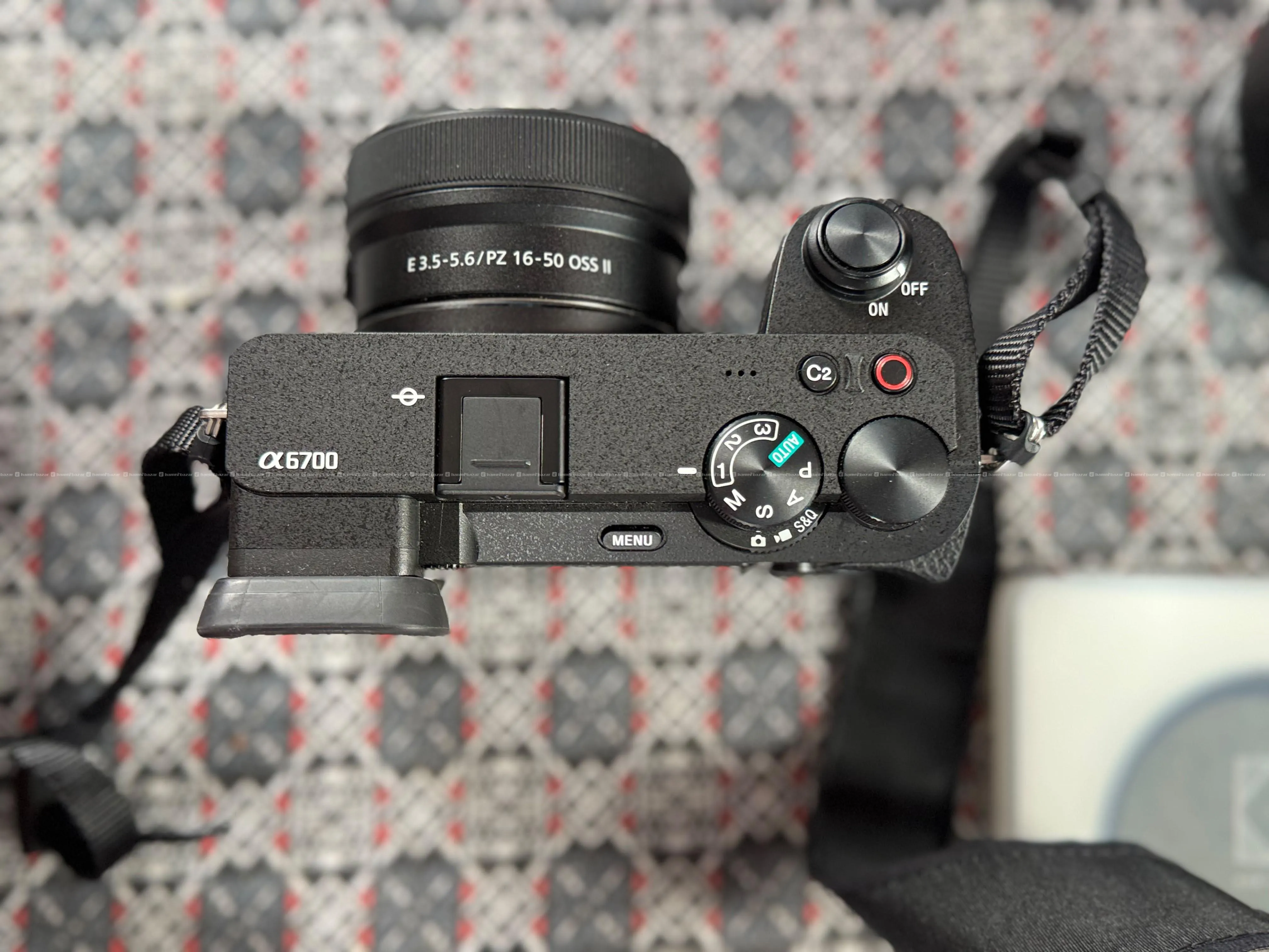 Sony A6700 + 16-50 Kit + 85mm F1.8 8